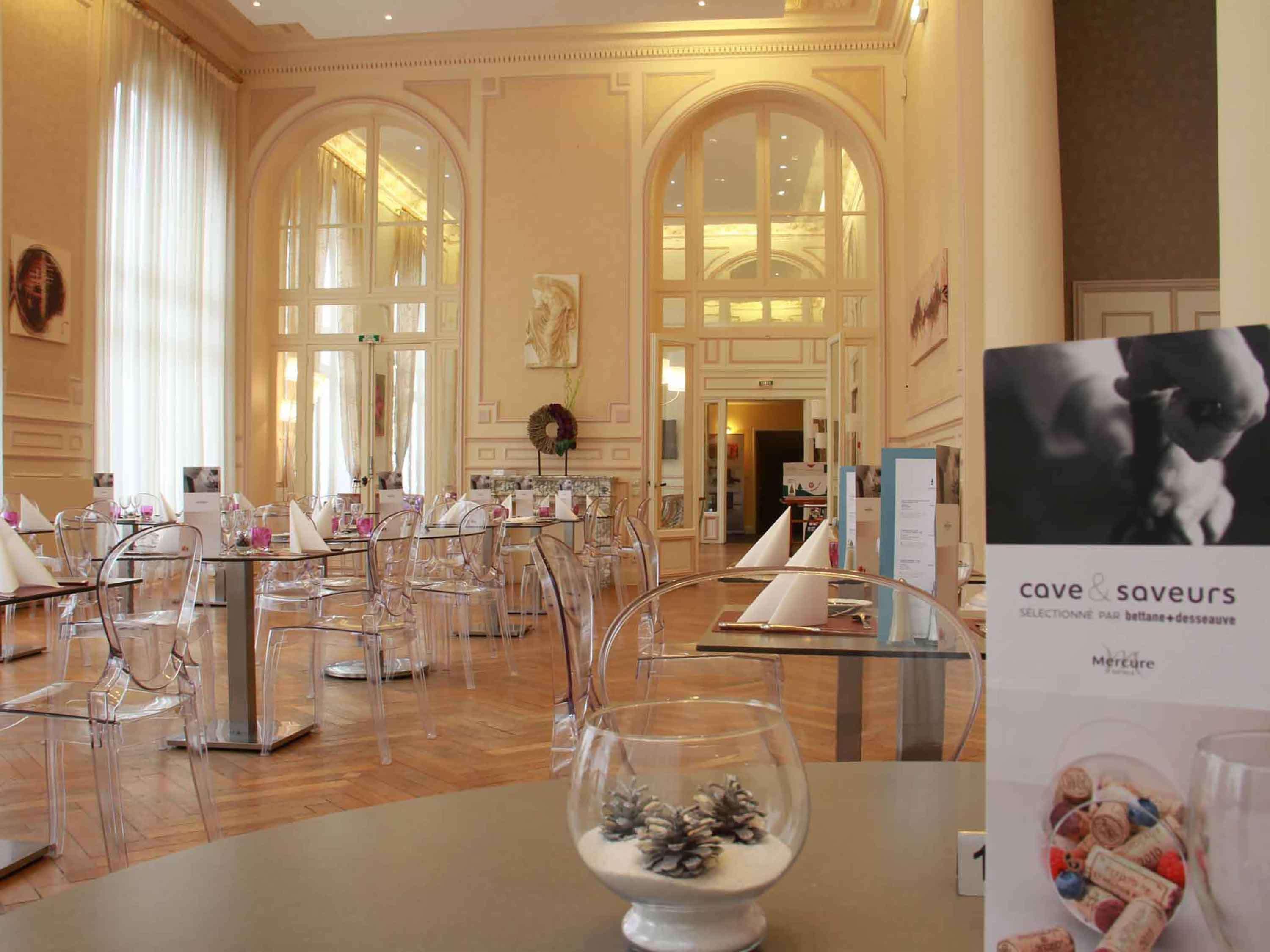 Hotel Mercure Saint-Nectaire Spa & Bien-Etre Bagian luar foto
