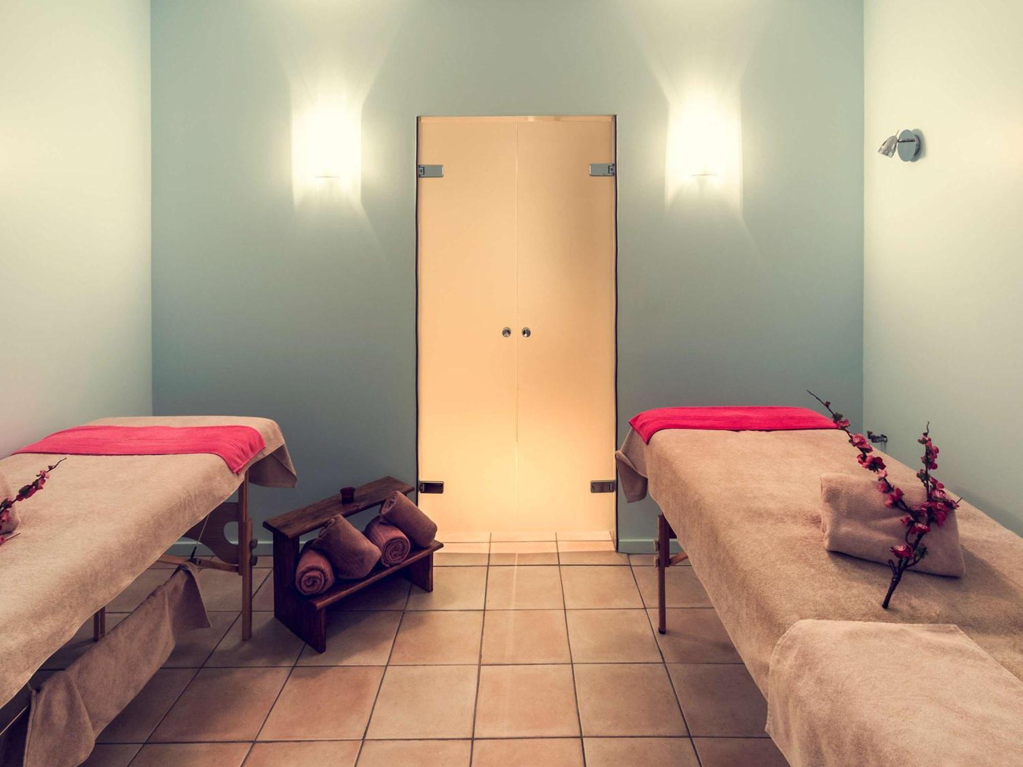 Hotel Mercure Saint-Nectaire Spa & Bien-Etre Bagian luar foto