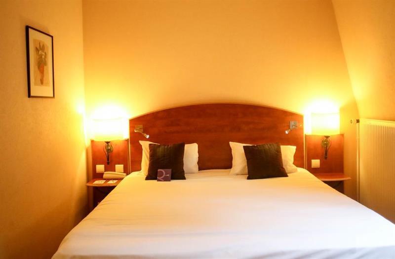 Hotel Mercure Saint-Nectaire Spa & Bien-Etre Bagian luar foto
